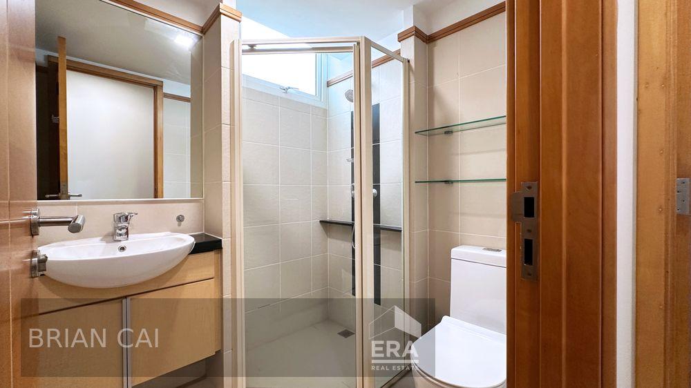 Rare Listing! Landed in the Skies, Move in Ready. Serious Seller!