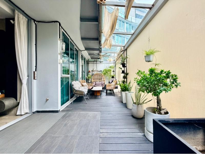 Canberra Residences Condominium For Sale, $1,700,000, 3 Bed 2 Bath 1,324 sqft $1,284.00 psf