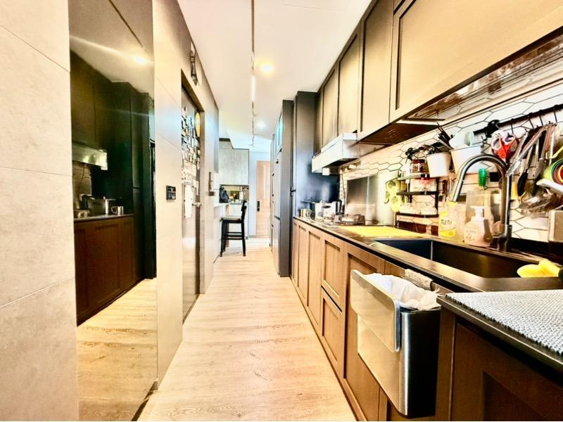 Canberra Residences Condominium For Sale, $1,700,000, 3 Bed 2 Bath 1,324 sqft $1,284.00 psf