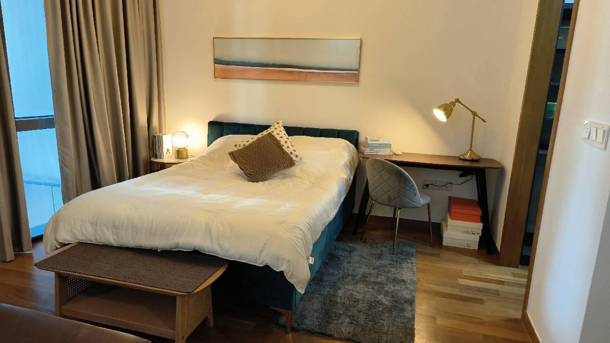 Prop-GPT: Condominium: D01 Marina Marina One Residences