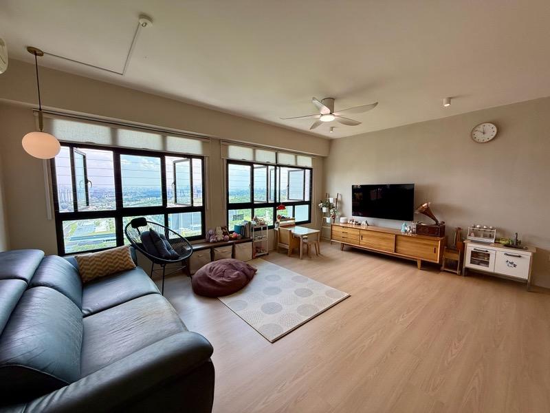 635A Senja Road HDB Apartment For Sale, $870,000, 3 Bed 2 Bath 1,205 sqft $722.00 psf