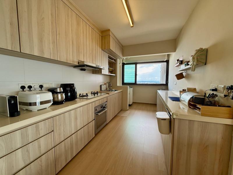 635A Senja Road HDB Apartment For Sale, $870,000, 3 Bed 2 Bath 1,205 sqft $722.00 psf