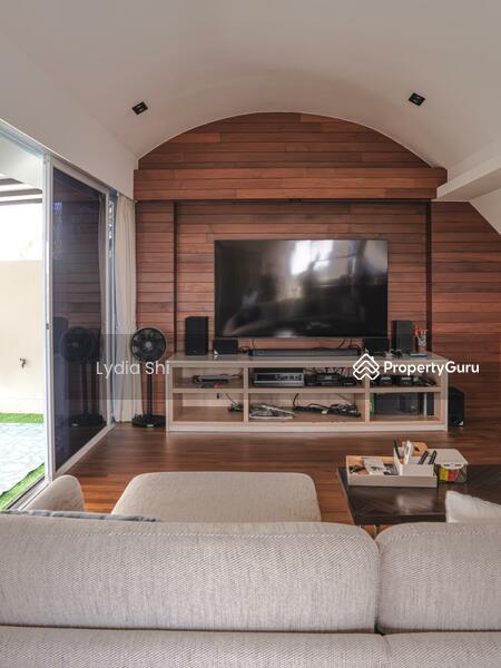 Freehold Semi-D near Bedok