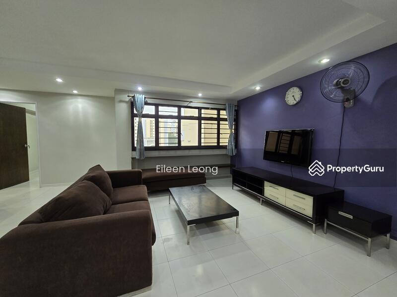 Prop-GPT: HDB Flat: D19 Sengkang 260C Sengkang East Way