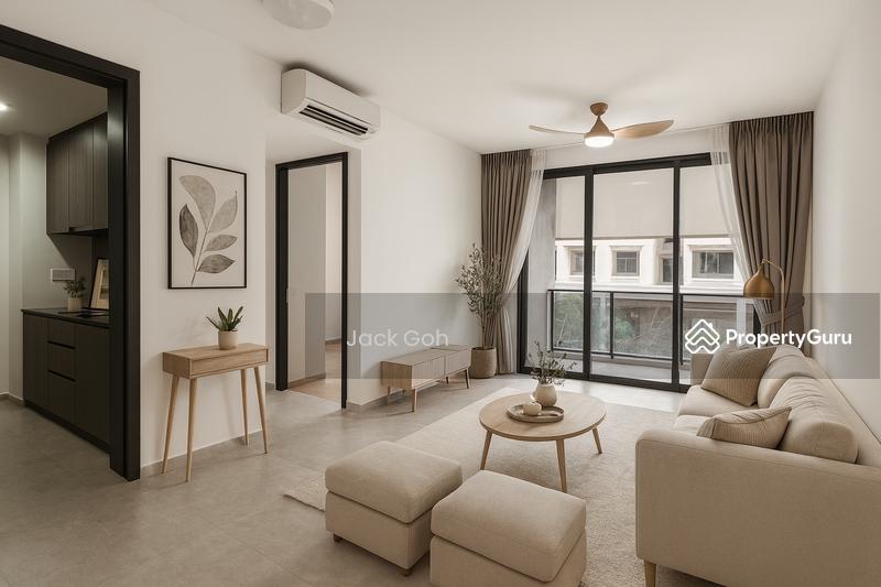 Prop-GPT: Condominium: D13  Minutes Walk To Woodleigh Station