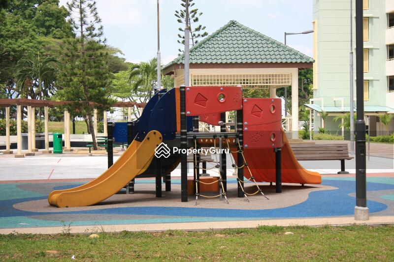 100 Bedok North Avenue 4