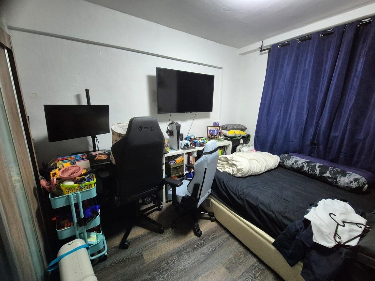 52 Teban Gardens Road HDB Apartment For Sale, $475,000, 3 Bed 2 Bath 904 sqft $525.00 psf