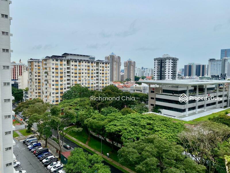 804 King George's Avenue