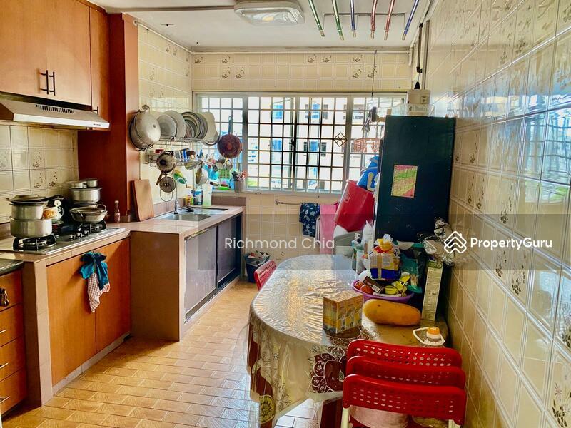 804 King George's Avenue