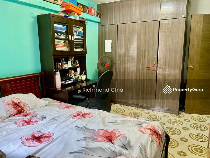 804 King George's Avenue