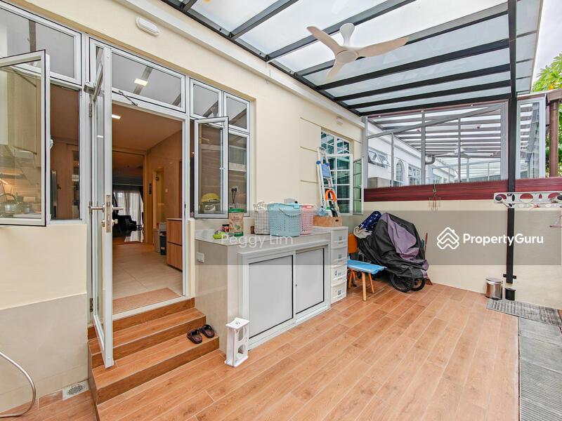 Renovated 3-Storey Terrace At Kew Crescent