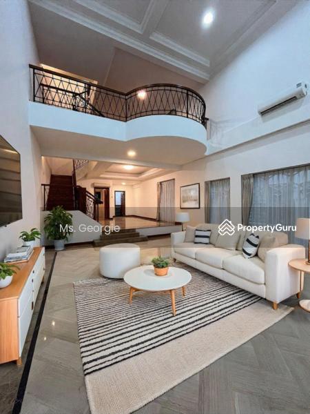 Prop-GPT: Semi-Detached: D16 Bayshore District 16 Landed House. Minutes to Upcoming MRT