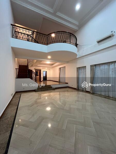 District 16 Landed House. Minutes to Upcoming MRT