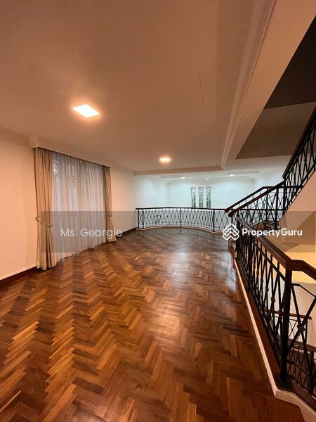 District 16 Landed House. Minutes to Upcoming MRT