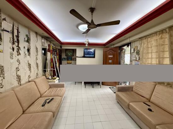 278 Yishun Street 22 HDB Apartment For Sale, $450,000, 3 Bed 2 Bath 904 sqft $498.00 psf