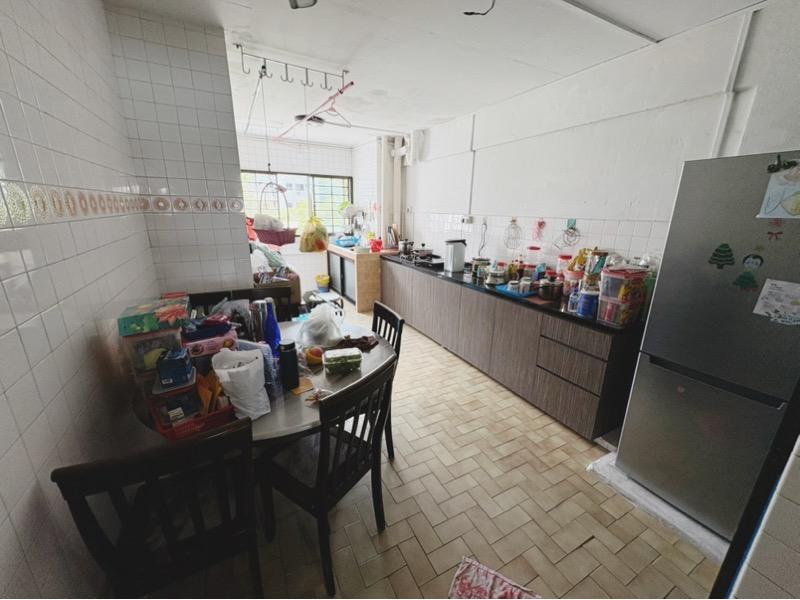 117 Yishun Ring Road HDB Apartment For Sale, $415,000, 2 Bed 2 Bath 796 sqft $521.00 psf