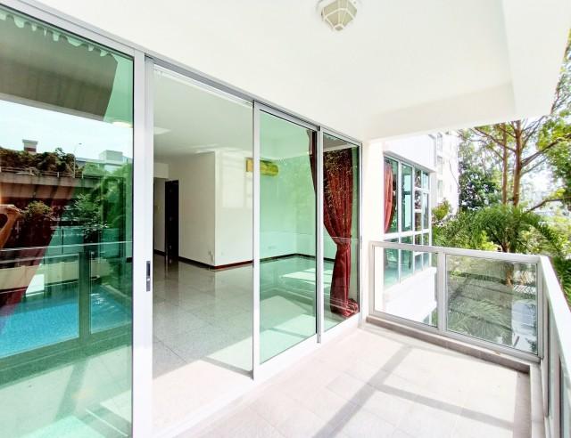 The Yardley Condominium For Sale, $2,680,000, 4 Bed 3 Bath 1,302 sqft $2,058.00 psf