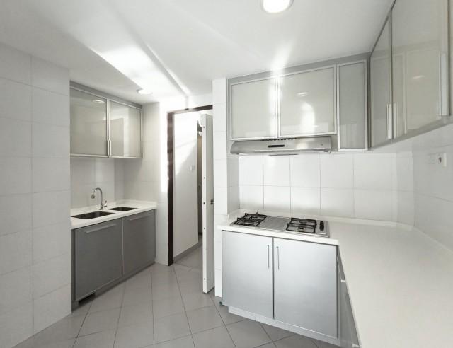 The Yardley Condominium For Sale, $2,680,000, 4 Bed 3 Bath 1,302 sqft $2,058.00 psf