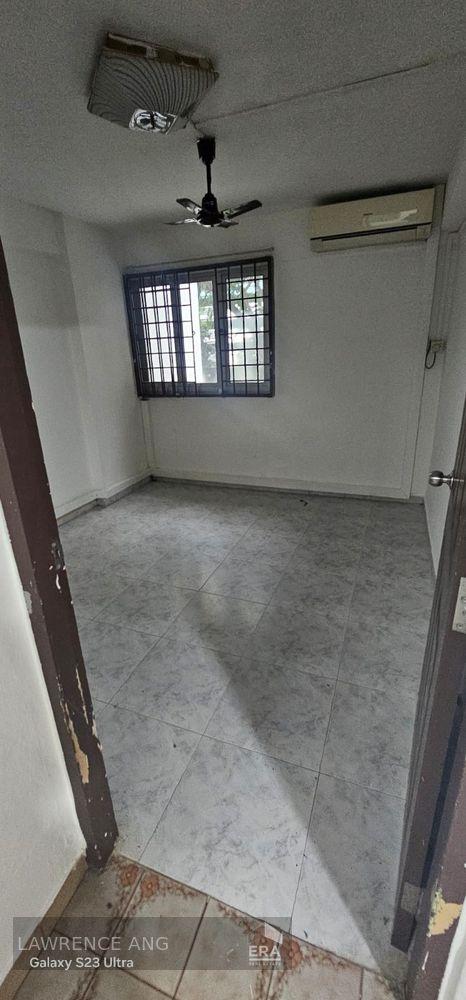 Marine Drive Low Floor Mrt at Doorstep Superb Convenience. Original