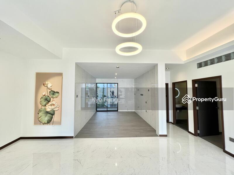 Tanjong Katong Road Walk-up Apartment- 1min to KINEX