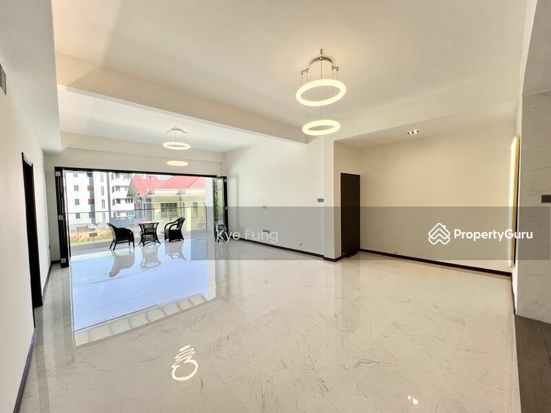Tanjong Katong Road Walk-up Apartment- 1min to KINEX