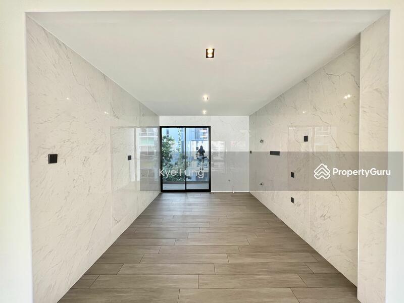 Tanjong Katong Road Walk-up Apartment- 1min to KINEX