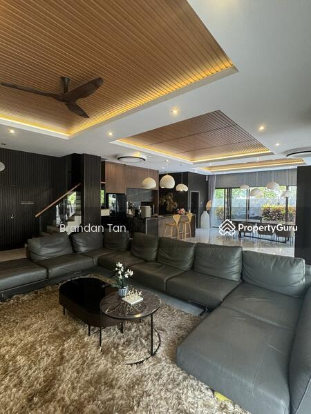 Prop-GPT: Semi-Detached: D15 East Coast Rare and Cheap Rambai Duku Carpmeal Semi-D with Lift