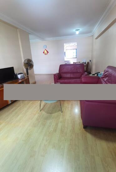 627 Yishun Street 61 HDB Apartment For Sale, $595,000, 3 Bed 2 Bath 1,130 sqft $527.00 psf