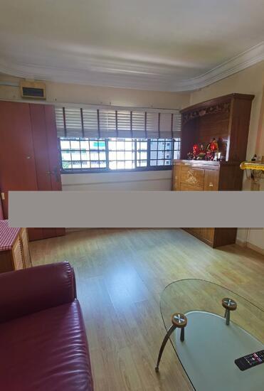 627 Yishun Street 61 HDB Apartment For Sale, $595,000, 3 Bed 2 Bath 1,130 sqft $527.00 psf