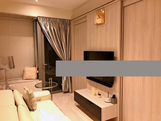 Newton Edge Condominium For Sale, $1,599,900, 2 Bed 1 Bath 700 sqft $2,286.00 psf