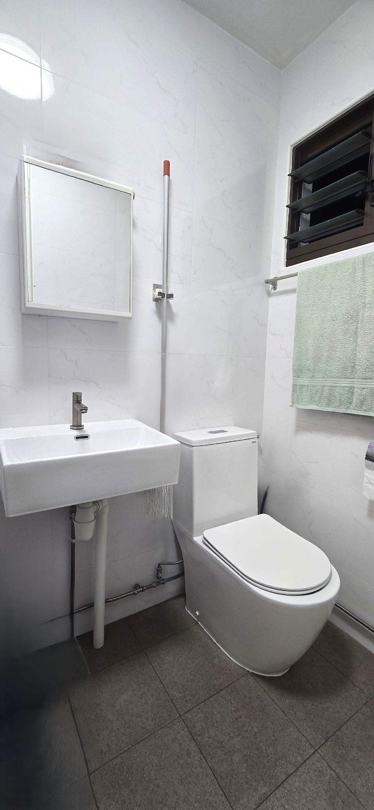 411 Yishun Ring Road HDB Apartment For Sale, $590,000, 3 Bed 2 Bath 1,119 sqft $527.00 psf