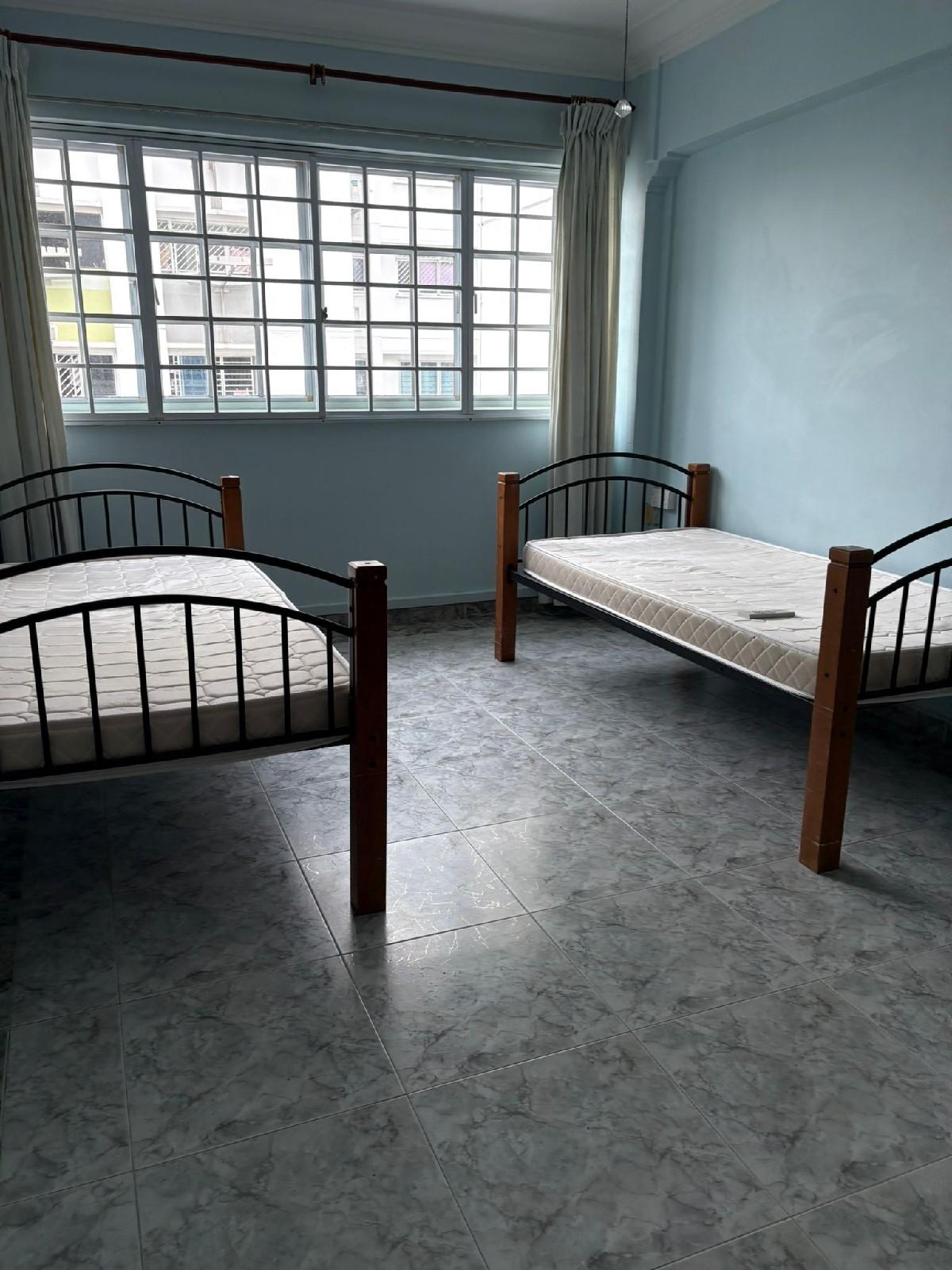 606 Yishun Street 61 HDB Apartment For Sale, $899,999, 4 Bed 2 Bath 1,485 sqft $606.00 psf