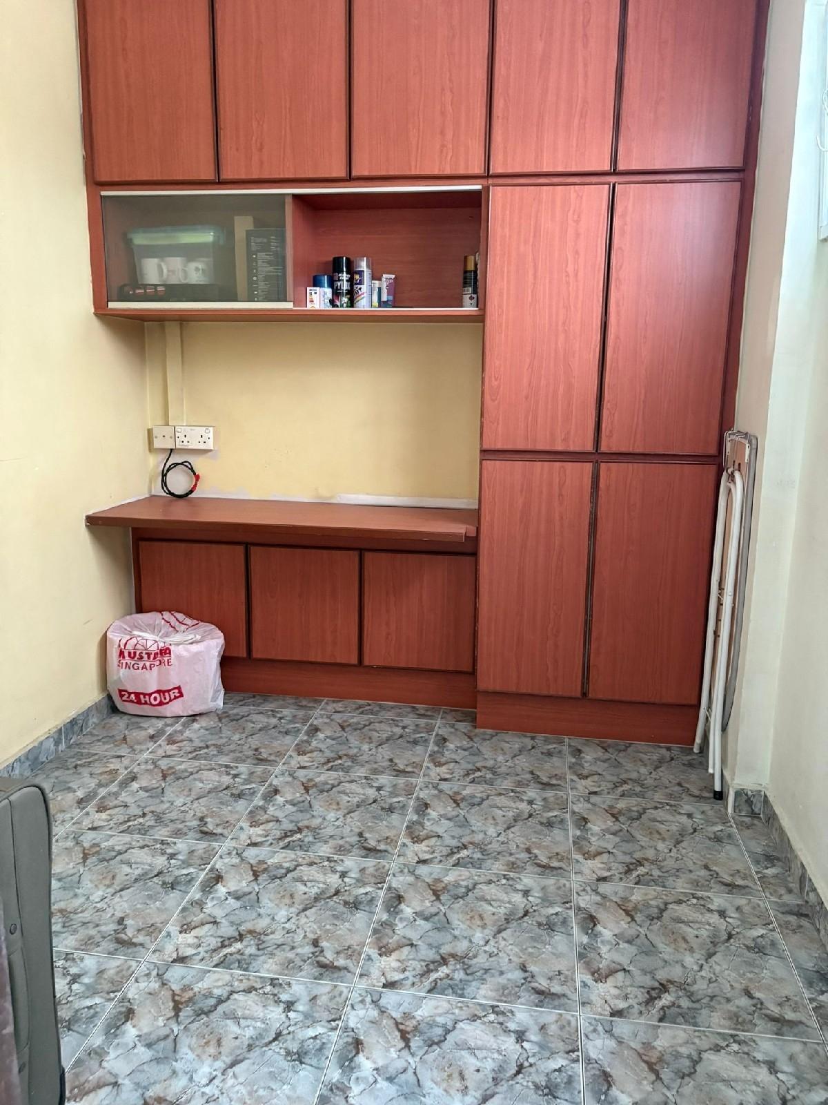 606 Yishun Street 61 HDB Apartment For Sale, $899,999, 4 Bed 2 Bath 1,485 sqft $606.00 psf