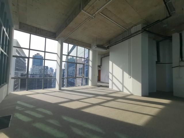 Alba Condominium For Sale, $28,966,5706,437 sqft $4,500.00 psf