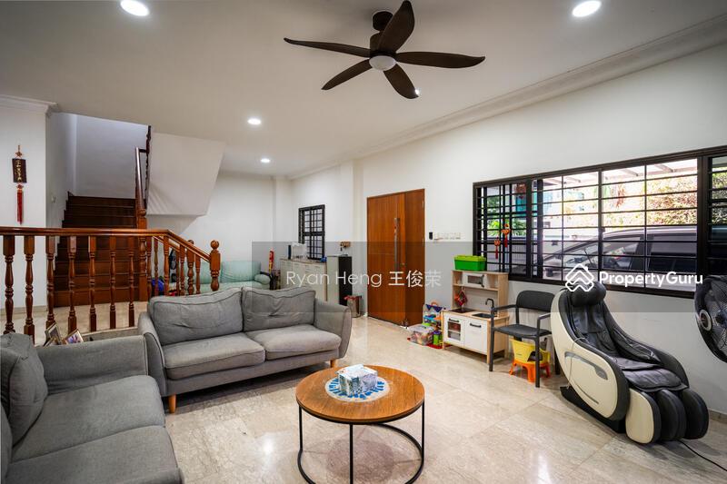 Open House! Priced to Sell! Rare Gem: 3 Sty Semi-D - Close to MRT, Wide Frontage & Huge Land