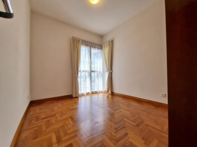 The Bayshore Condominium For Sale, $2,400,0001,432 sqft $1,676.00 psf