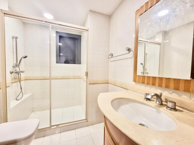 River Place Condominium For Sale, $4,000,000, 4 Bed 3 Bath 2,067 sqft $1,935.00 psf