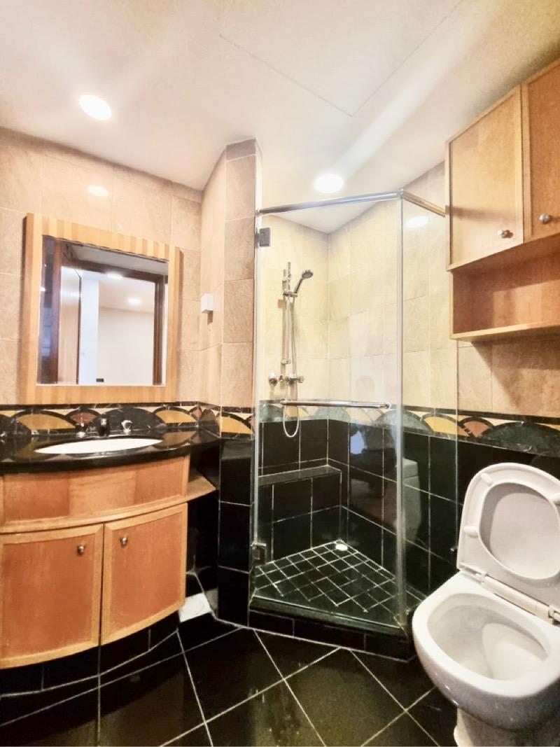 River Place Condominium For Sale, $4,000,000, 4 Bed 3 Bath 2,067 sqft $1,935.00 psf