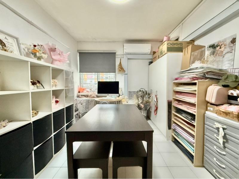 215 Serangoon Avenue 4 HDB Apartment For Sale, $599,999, 3 Bed 2 Bath 96 sqft $6,250.00 psf