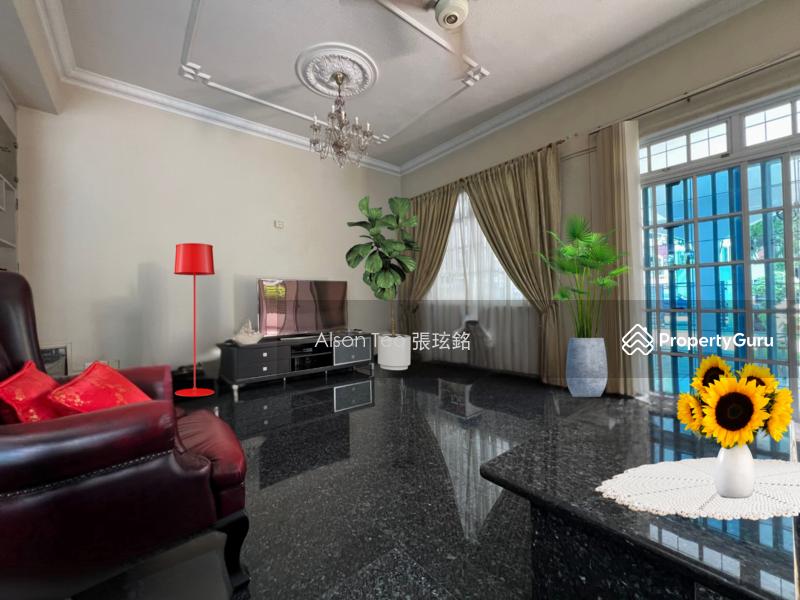 Prop-GPT: Terrace: D28  Sunrise Villa