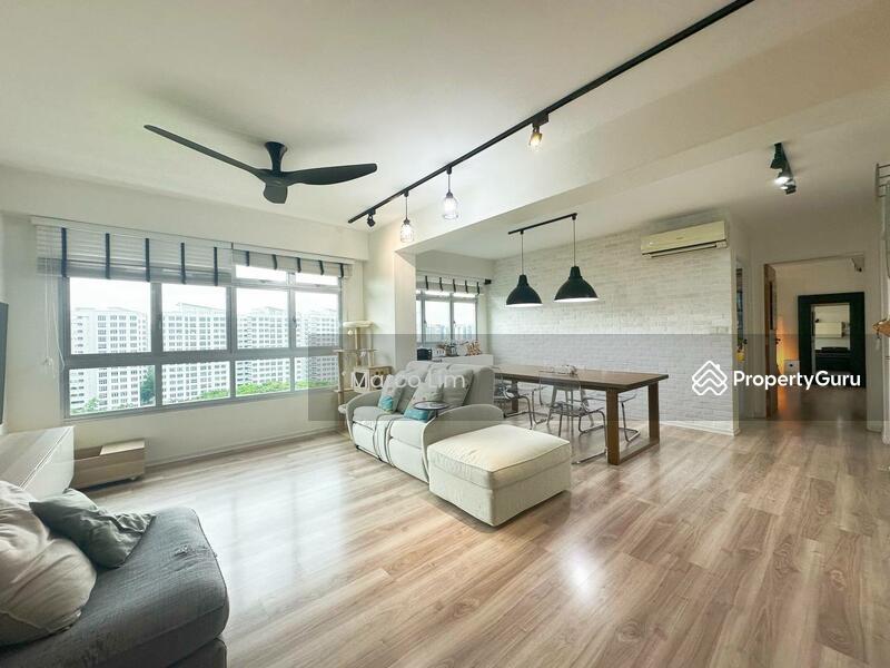213A Punggol Walk: D19 Punggol HDB Flat | Prop-GPT the AI-Powered Property Guru