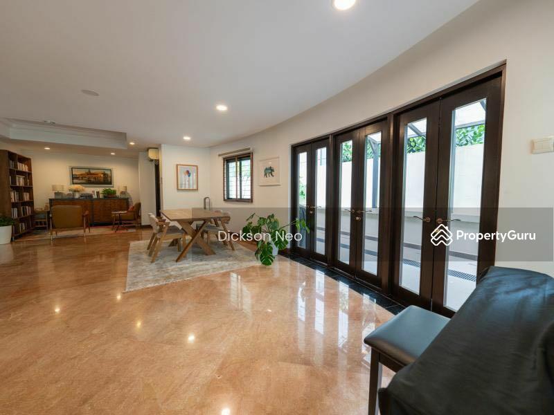 Prop-GPT: Semi-Detached: D10 Holland New Listing. Well Renovated. SemiD. 999yrs. Regular Plot. Dickson9488.40.80