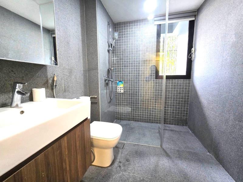 Prop-GPT: Apartment: D09 Cairnhill Hijauan