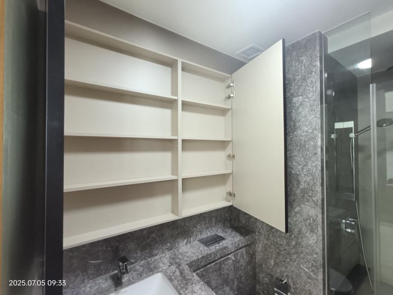 Stirling Residences Condominium For Sale, $1,128,000, 1 Bed 1 Bath 441 sqft $2,558.00 psf