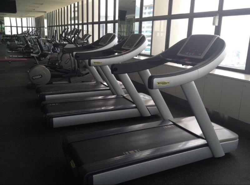 International Plaza Apartment For Sale, $1,890,000, 4 Bed 3 Bath 1,604 sqft $1,178.00 psf