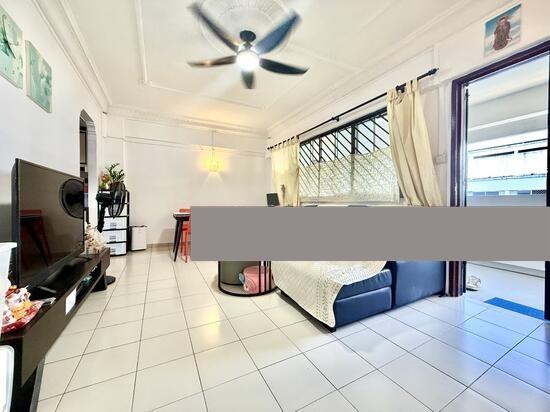 407 Fajar Road HDB Apartment For Sale, $499,999, 3 Bed 2 Bath 904 sqft $553.00 psf