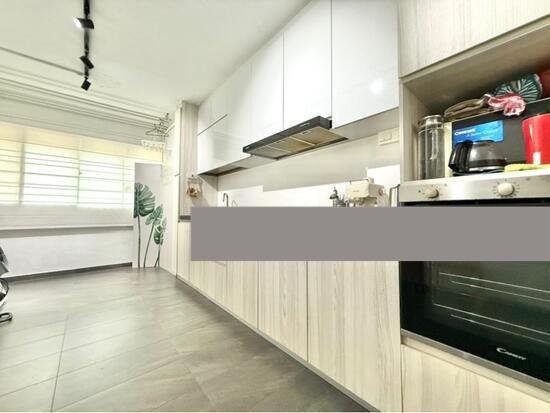 215 Serangoon Avenue 4 HDB Apartment For Sale, $599,999, 3 Bed 2 Bath 96 sqft $6,250.00 psf