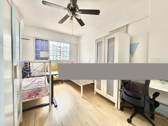 427 Yishun Avenue 11 HDB Apartment For Sale, $540,000, 3 Bed 2 Bath 1,119 sqft $483.00 psf