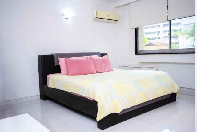 230 Pasir Ris Street 21 HDB Apartment For Sale, $7,100,0004 Bath 11 sqft $645,455.00 psf