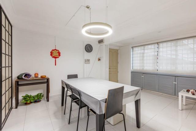 230 Pasir Ris Street 21 HDB Apartment For Sale, $7,100,0004 Bath 11 sqft $645,455.00 psf